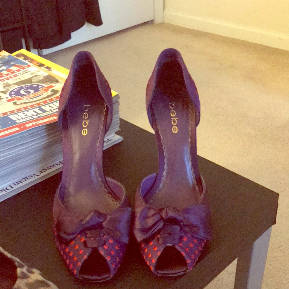 BEBE —- purple and pink dots high heels